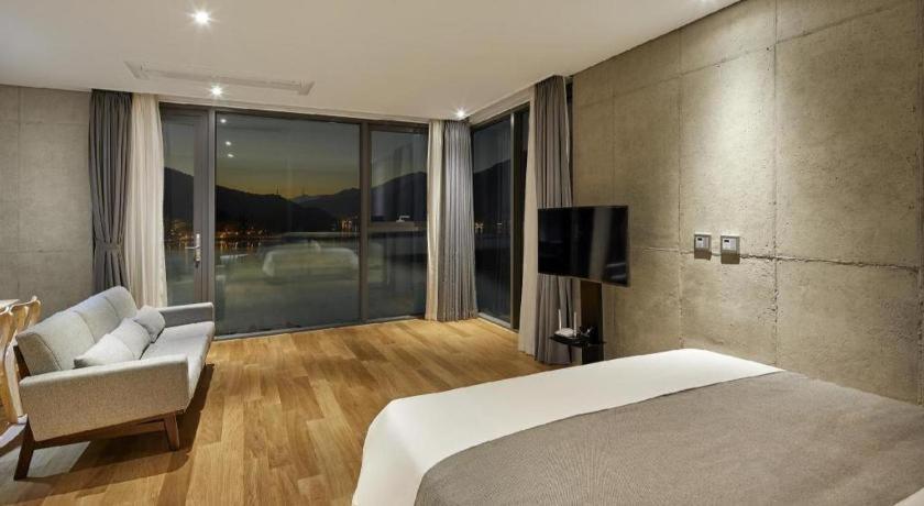 Hotel Haus Капьон Екстер'єр фото